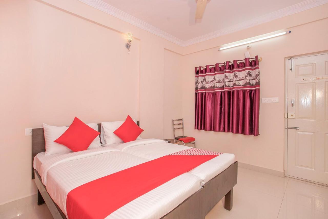 Hotel Oyo Flagship 10363 Sri Balaji & Restaurent 3*