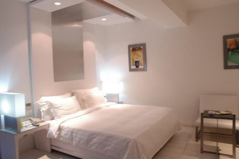 Shravanthi Sarovar Portico Hotel