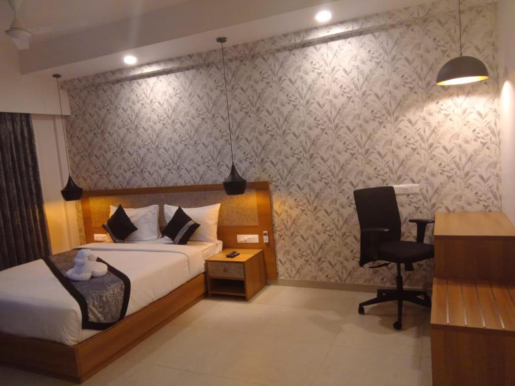Hotel Parkwood Suites Kadubeesanahalli-fully Vaccinated Staff 2*