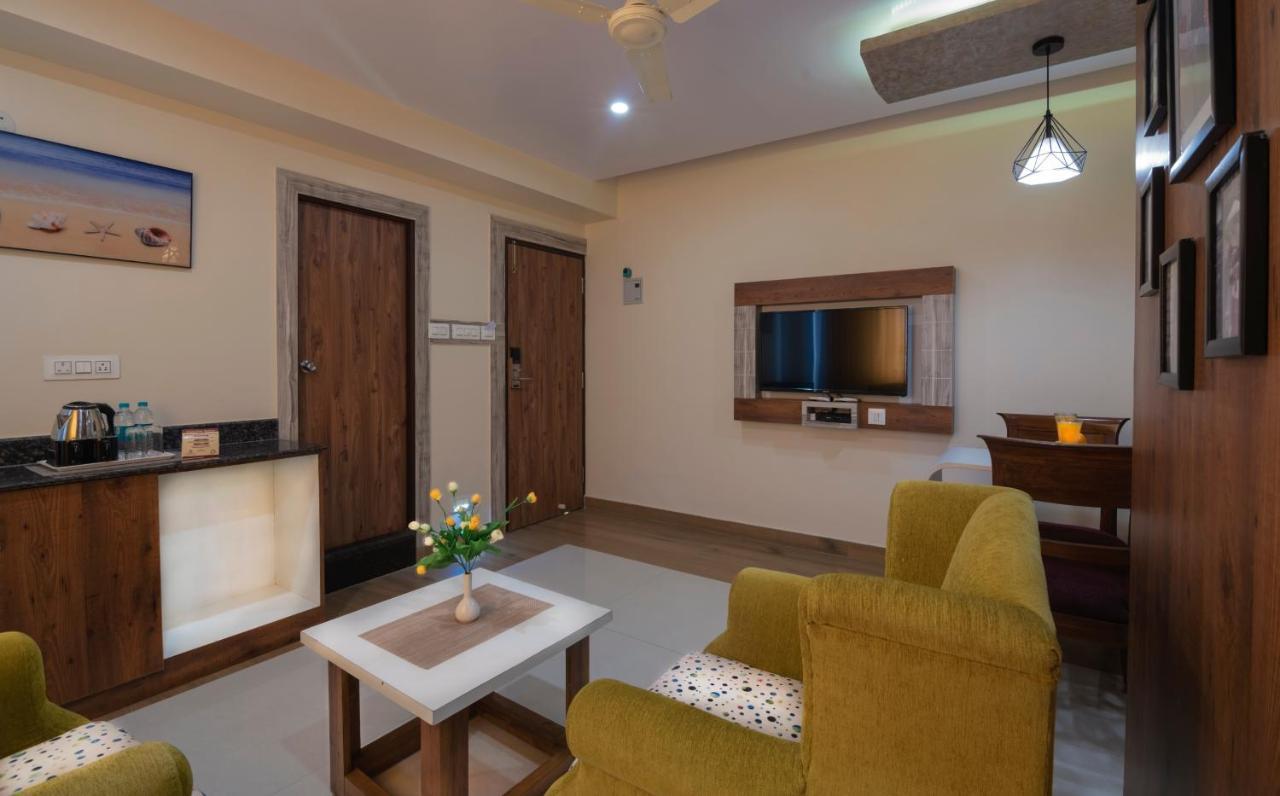 Monarch International Hotel
