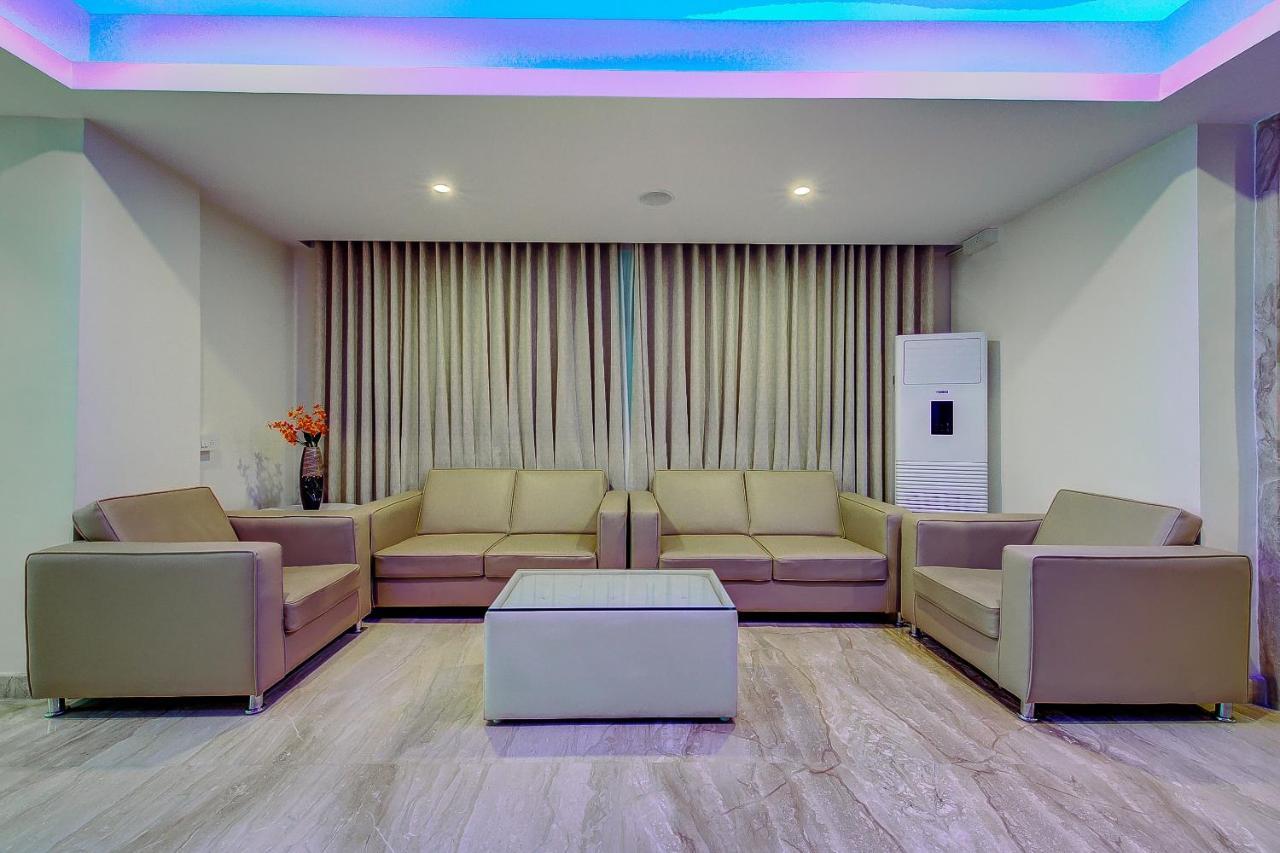 Hotel Collection O 77042 Tetrad Hotel 3*