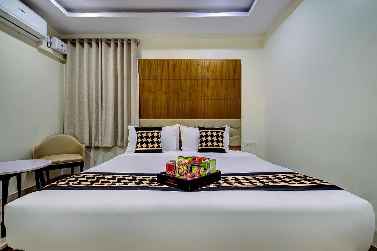 Collection O 77042 Tetrad Hotel Hotel 3*