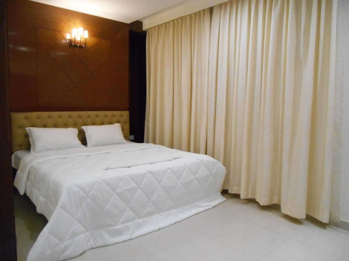 Hotel The Grand Coral Bangalore