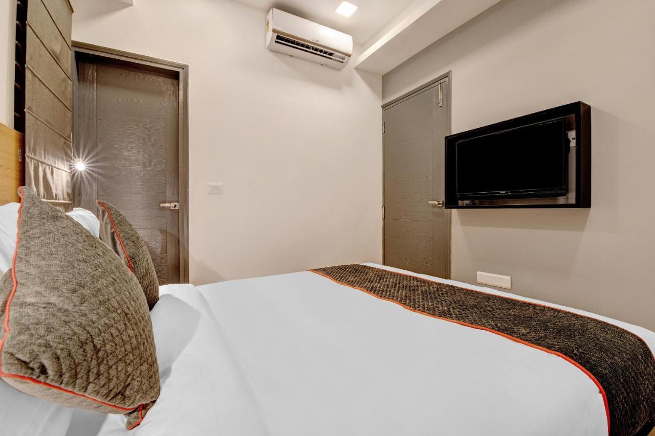 Townhouse Siri Residency Hotel 4*