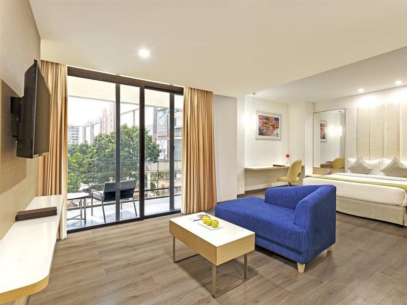 Sarovar Portico Outer Ring Road Hotel