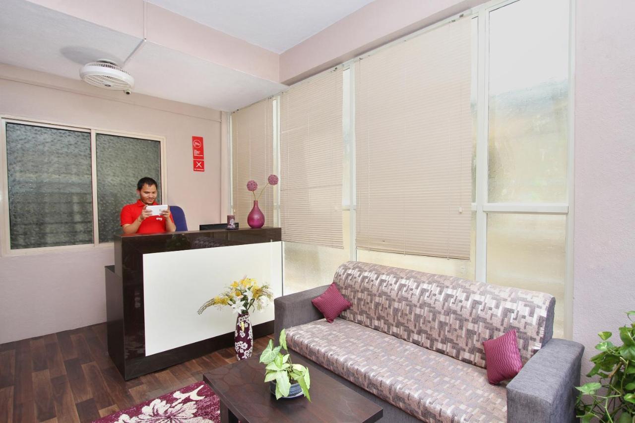 Vaccinated Staff- Oyo 10232 Ashberry Hotel