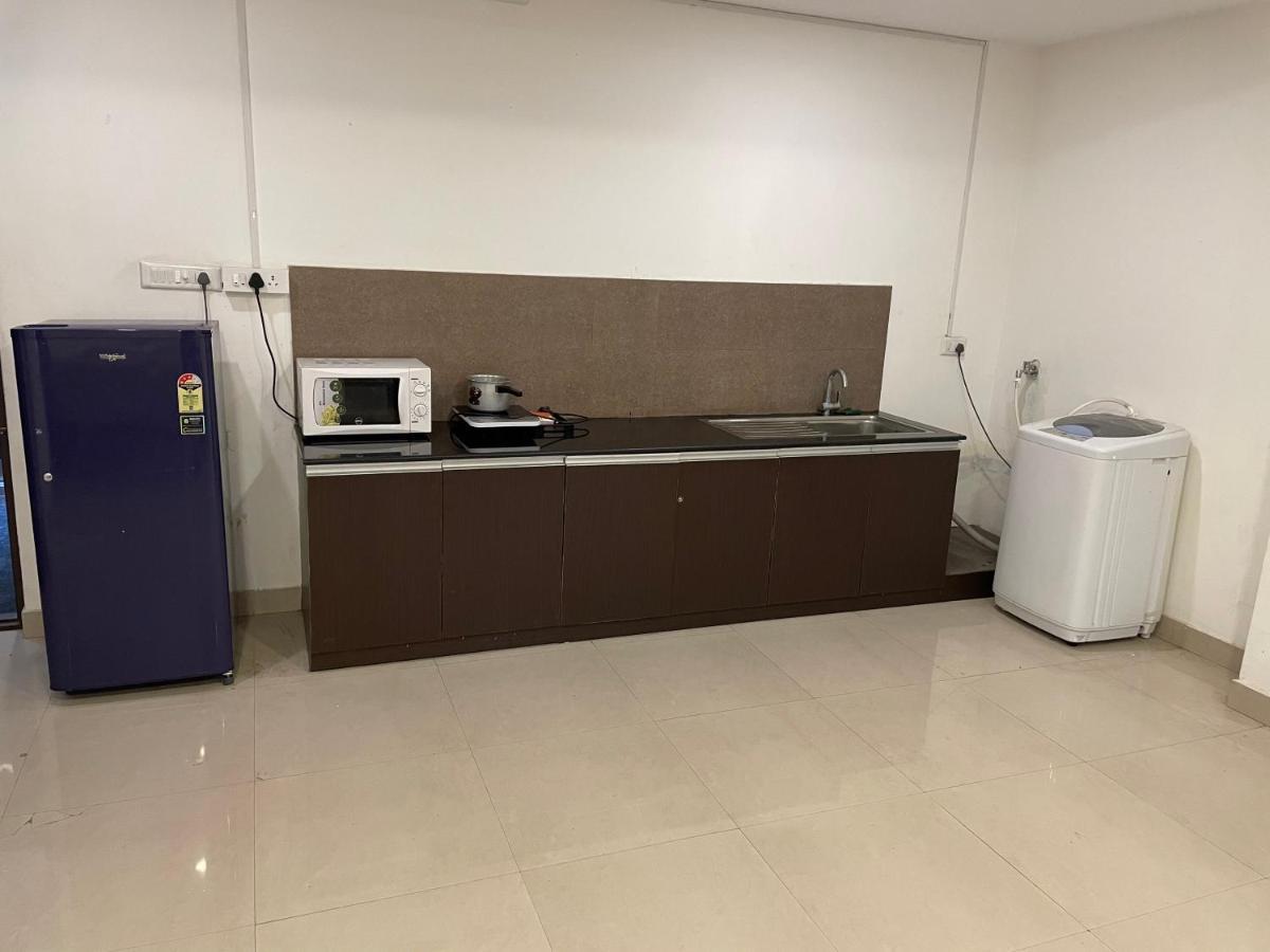 Hazel Suites 3*