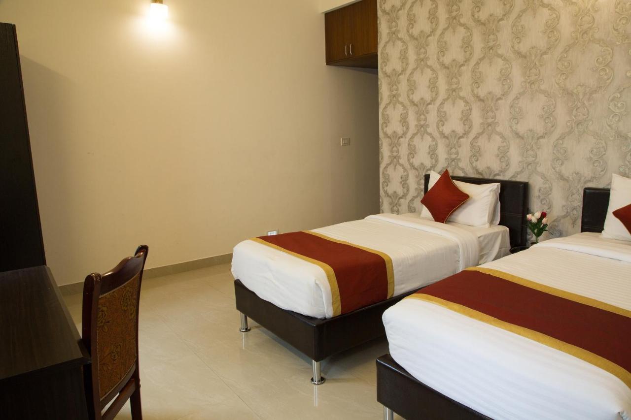 Oyo 8737 King Suites