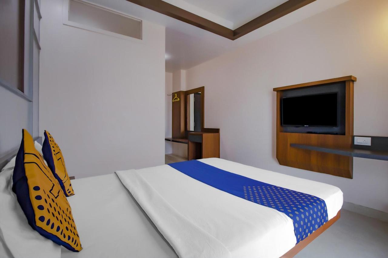 Royal Regency Hotel Bangalore