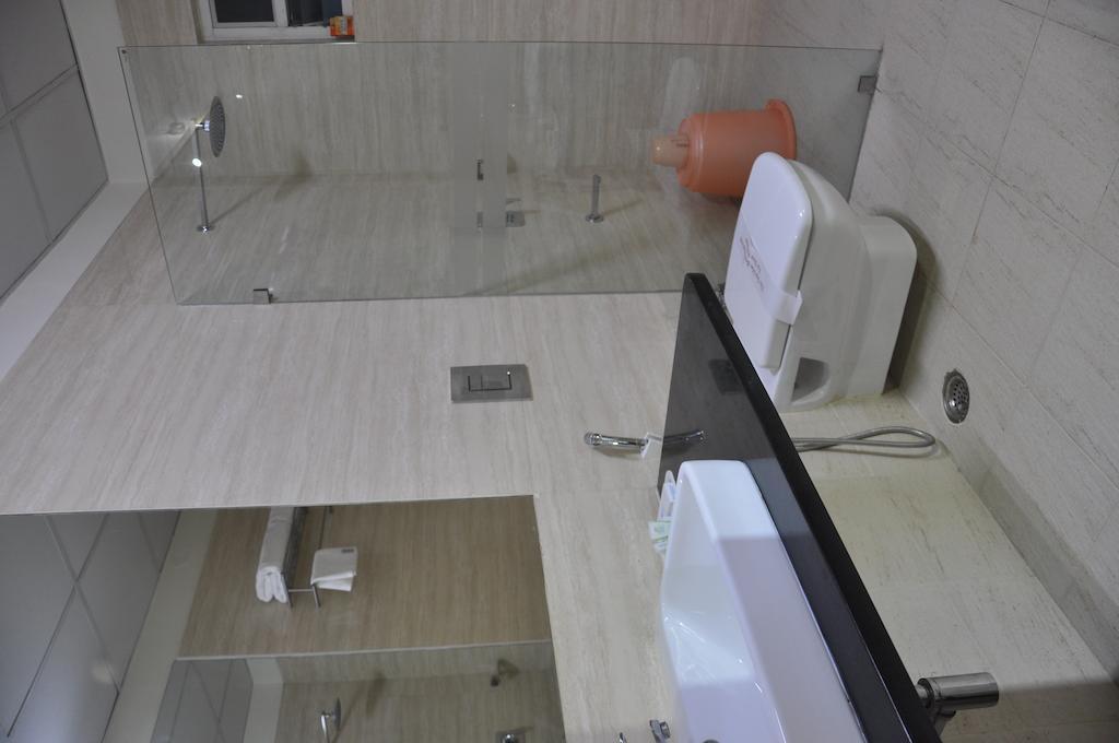 Apollo Sindoori Limited Hotel *