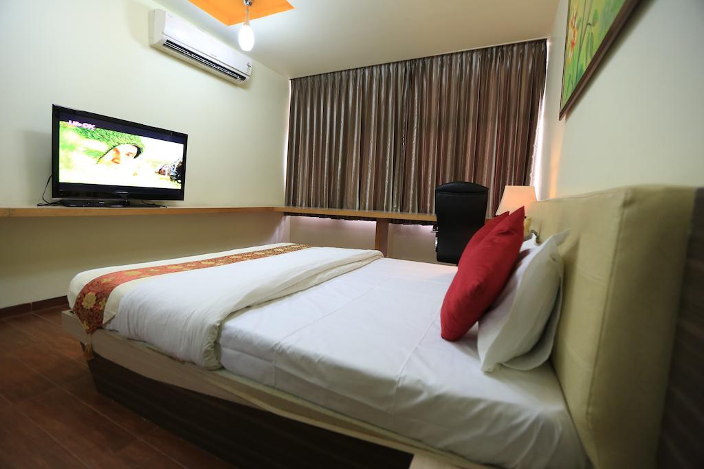Apollo Sindoori Limited * Bangalore