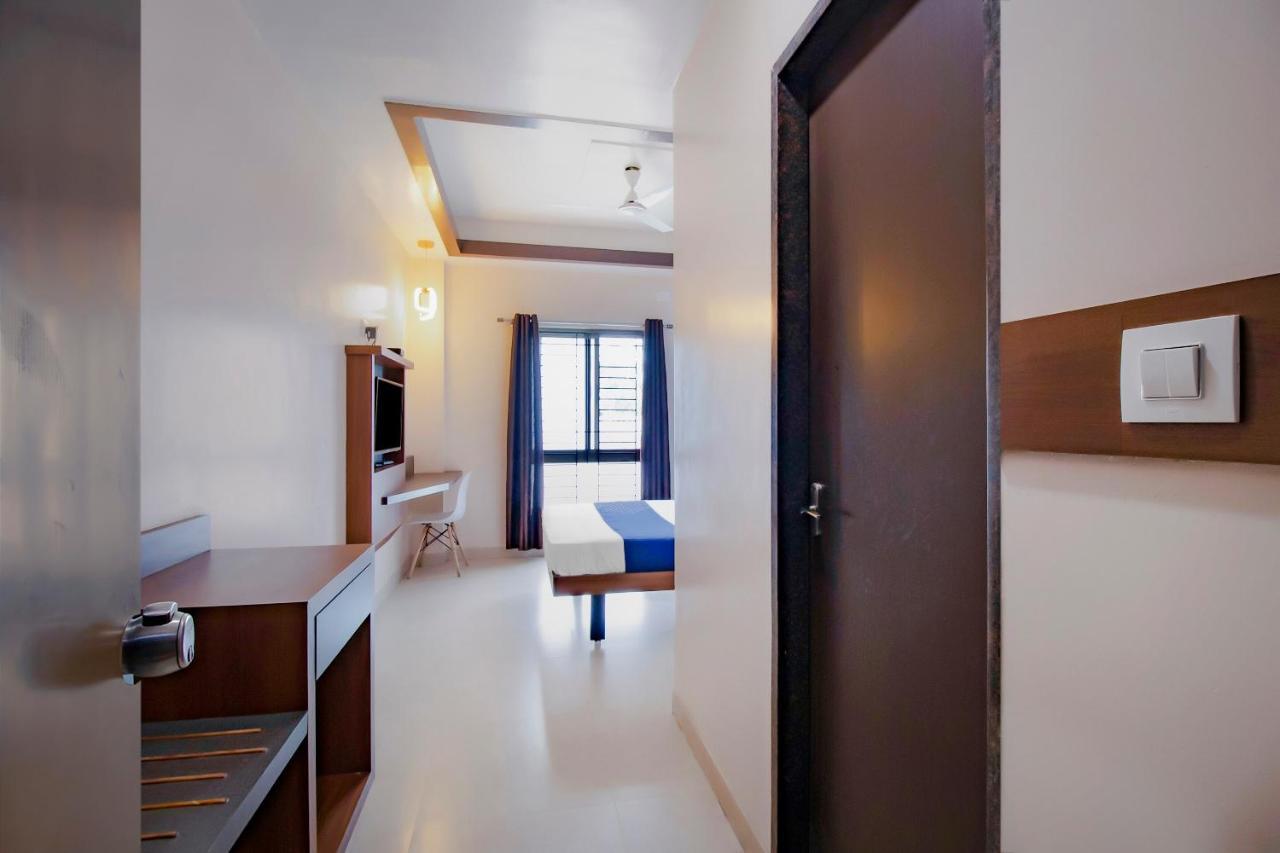 Royal Regency 2*