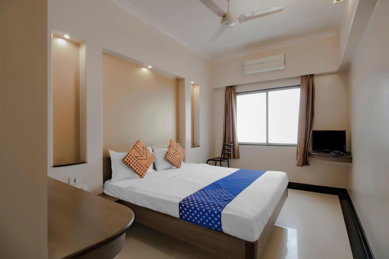 Royal Regency Hotel 2*