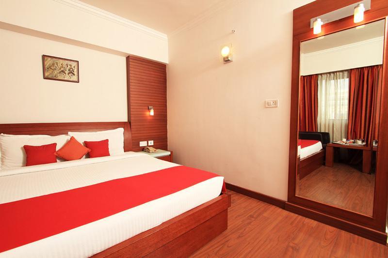 Hotel Parijatha Gateway 3*