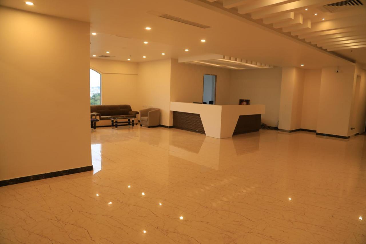 White Palace Hotel 3*