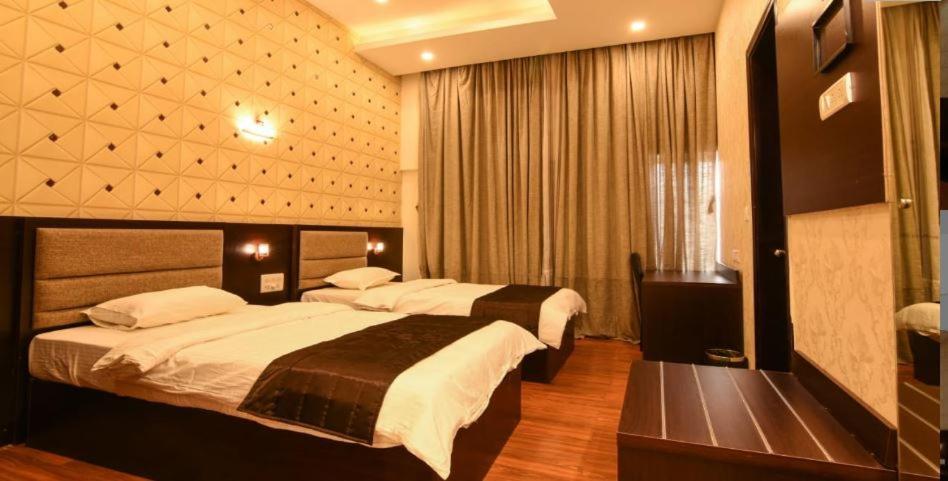 Hotel White Palace Hotel Bangalore