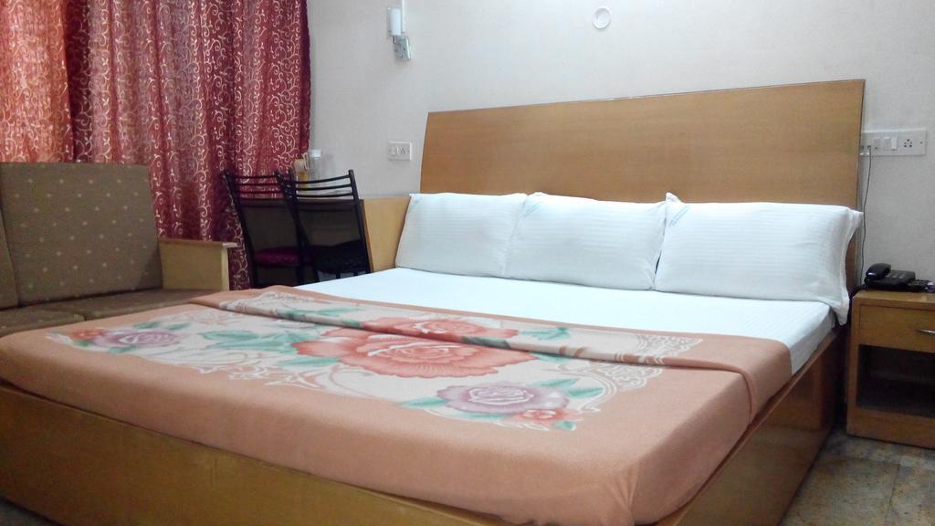 Hotel Richmond Residency