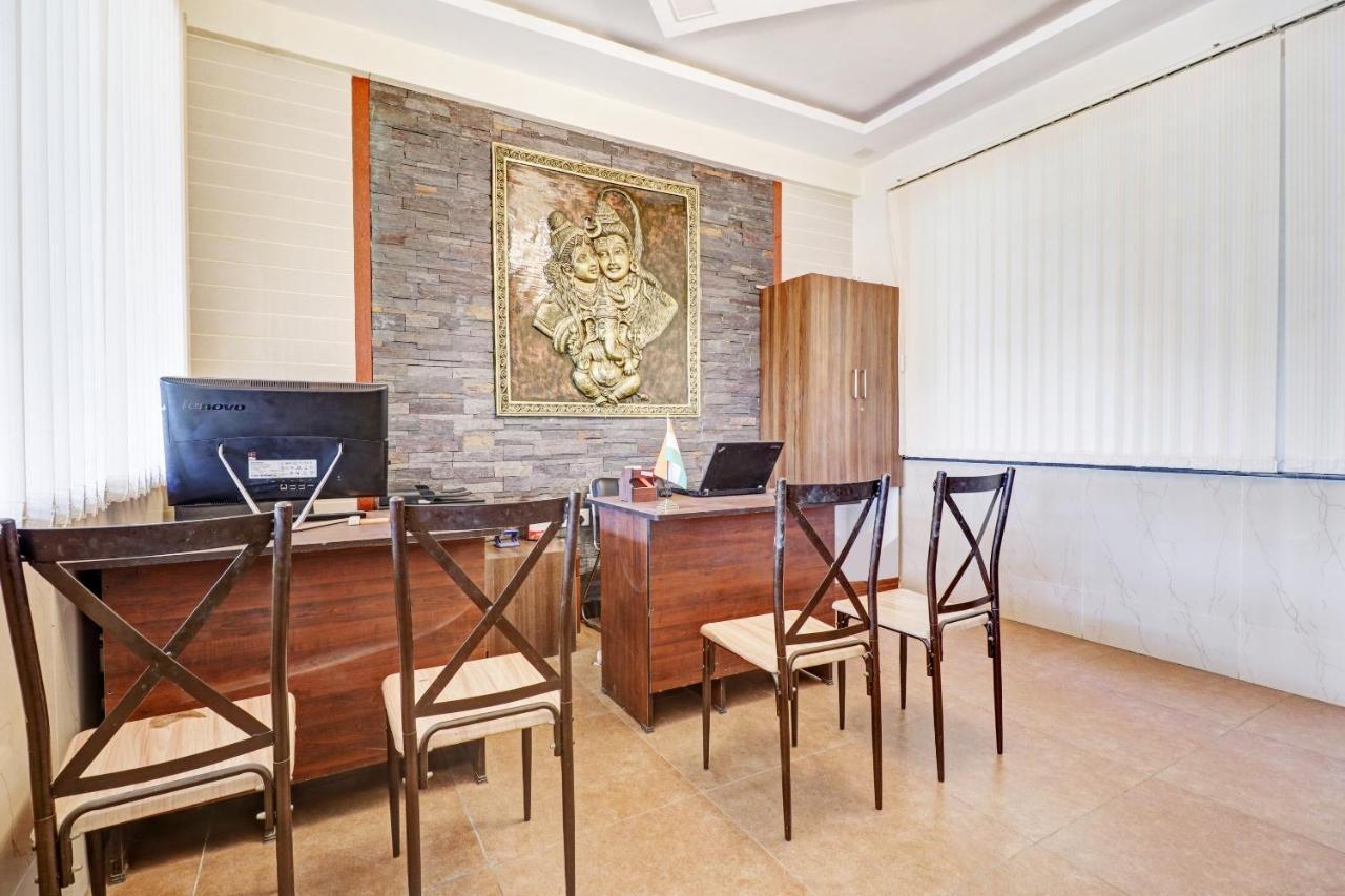Oyo Flagship 83187 Shiv Enclave 3* Bangalore