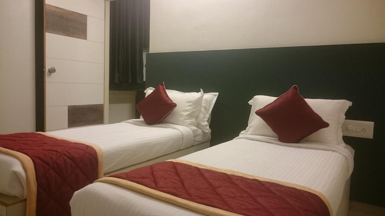 Hotel Sap Golden Grande Electronic 3*