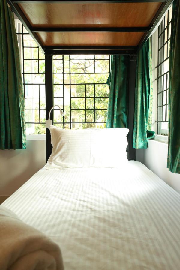 Locul Uptown - Near Palace Grounds Albergue *