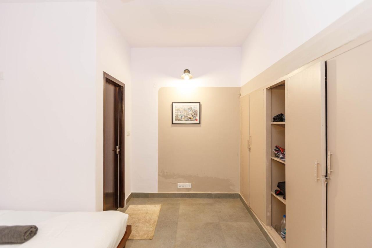 Locul Uptown - Near Palace Grounds *