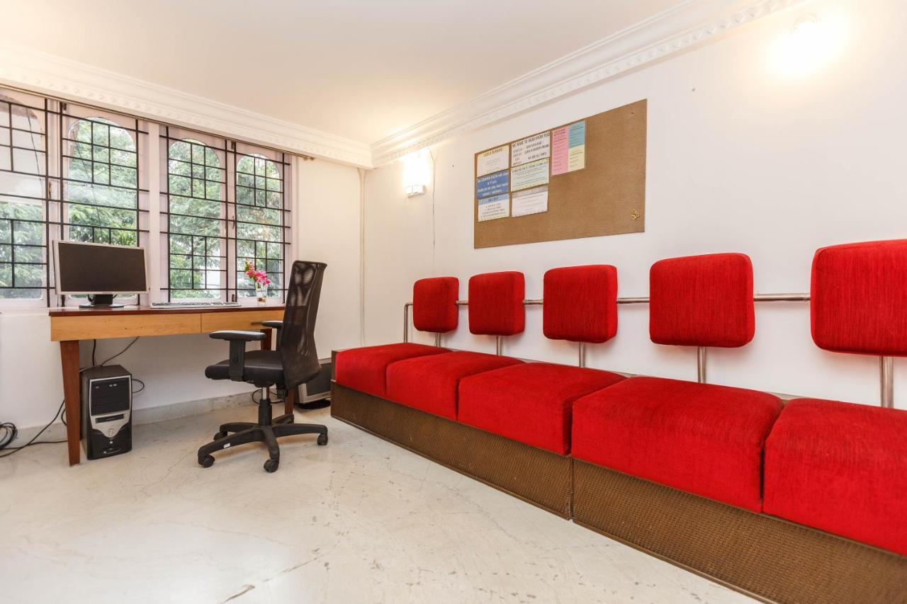Albergue Locul Uptown - Near Palace Grounds Bangalore