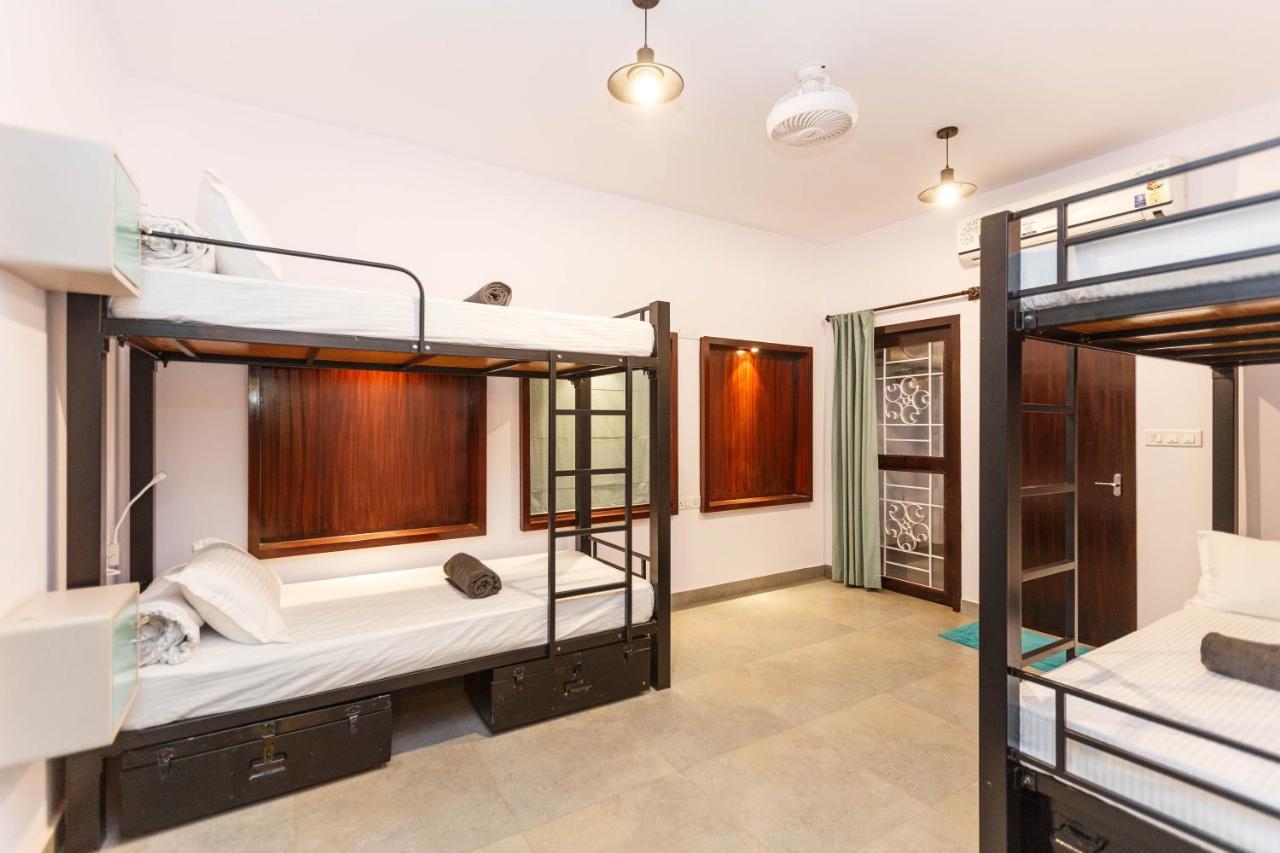 Albergue Locul Uptown - Near Palace Grounds Bangalore
