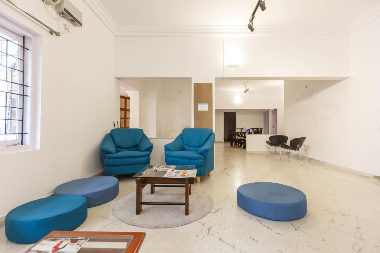 Locul Uptown - Near Palace Grounds Albergue