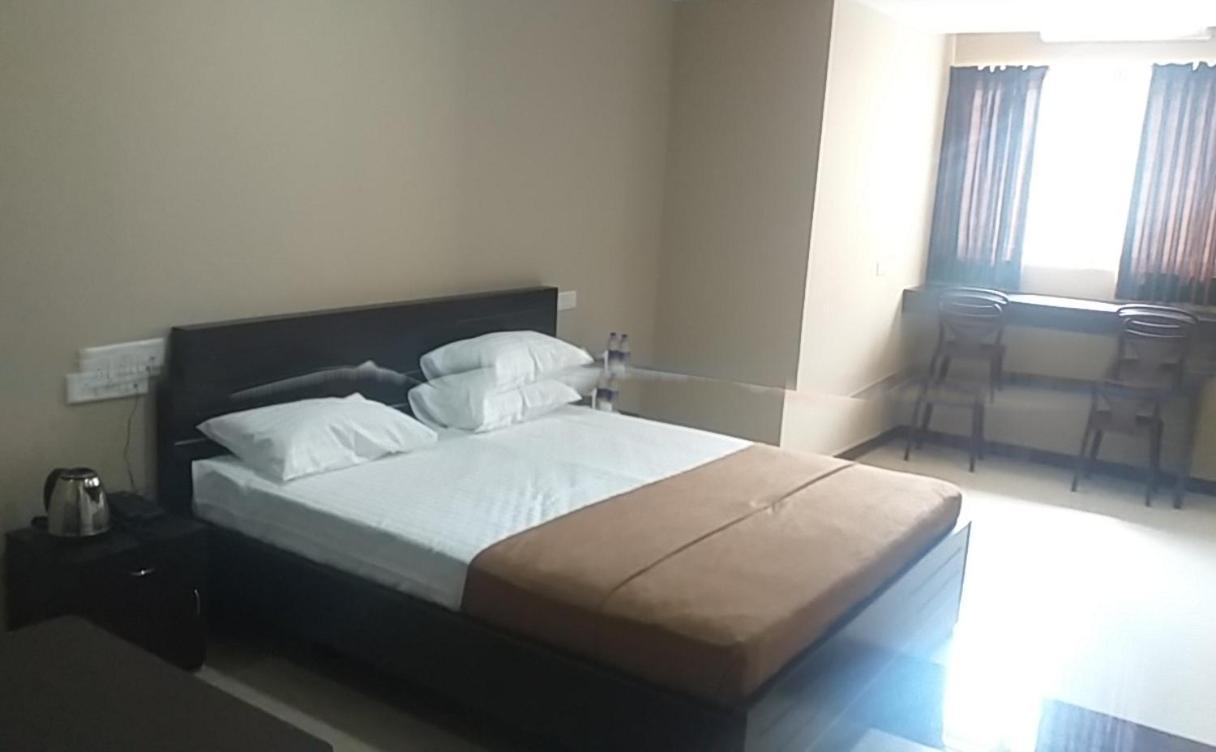 The Nisarga Grand Hotel 3*