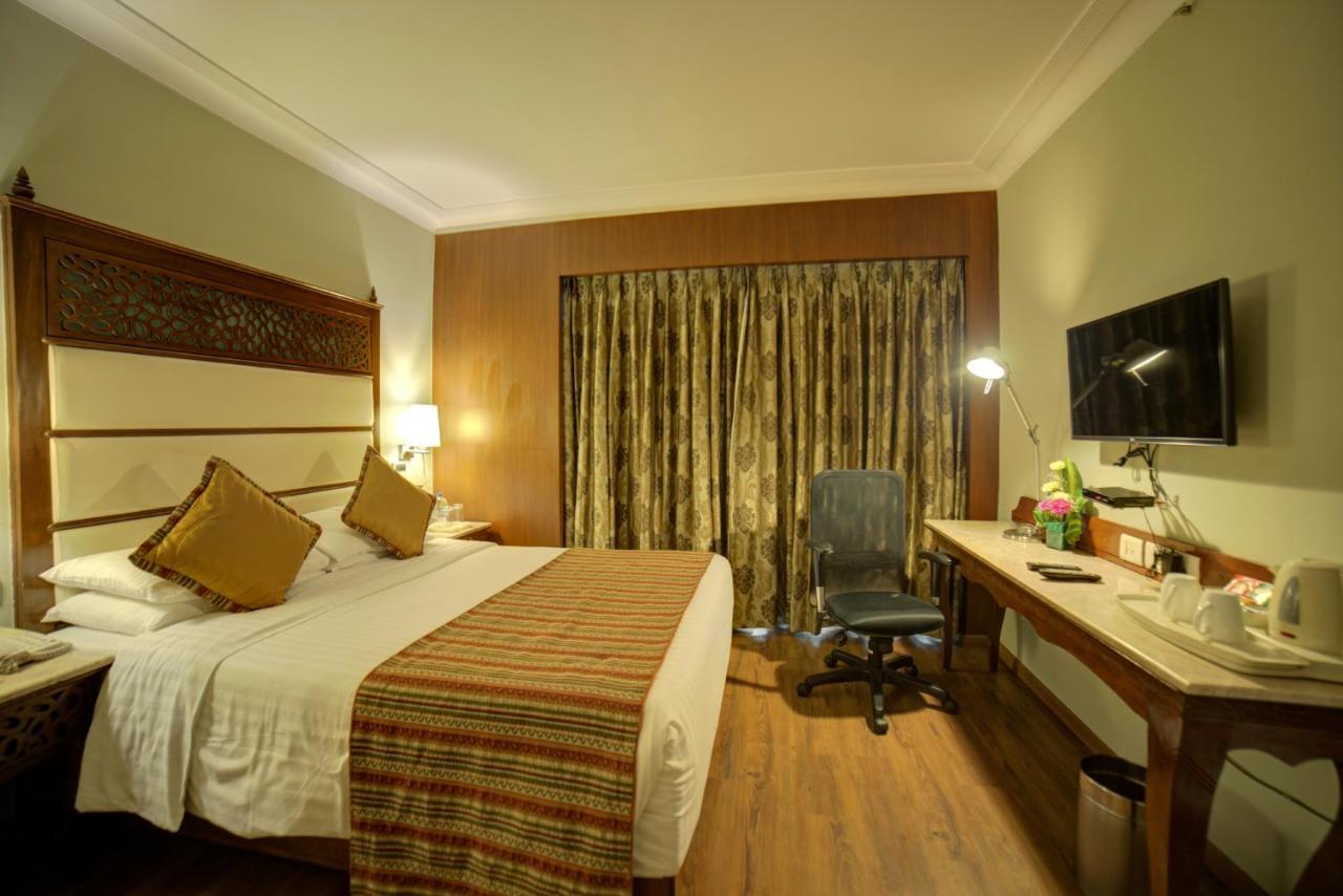Hotel Goldfinch 4*