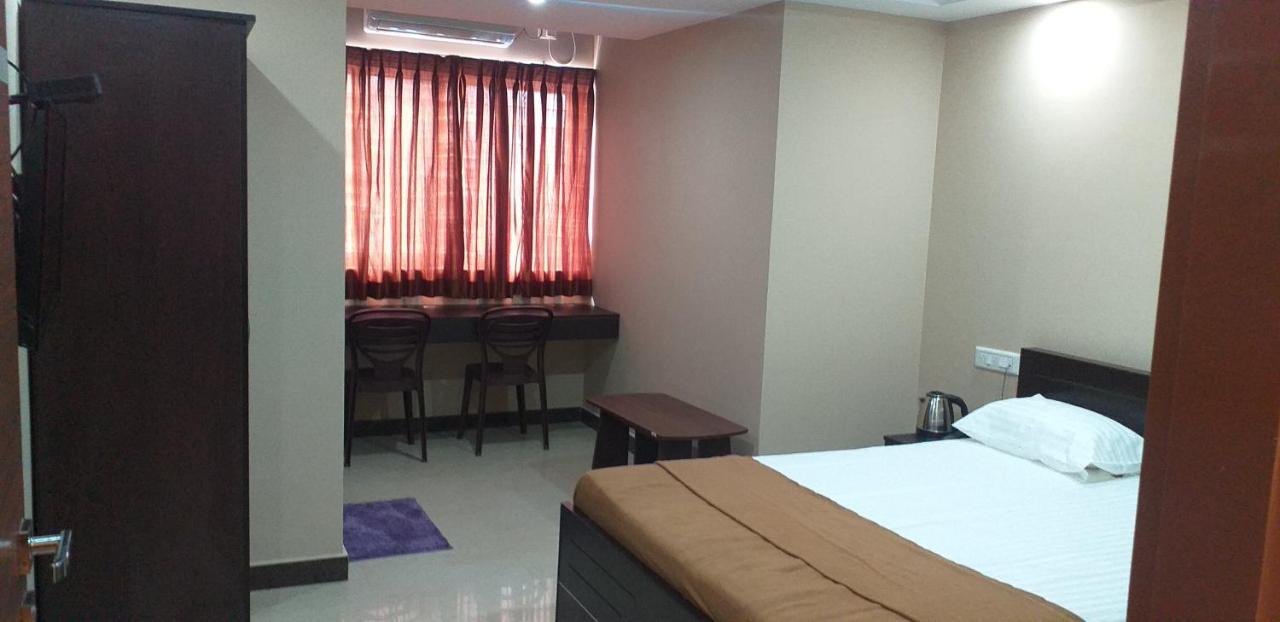 The Nisarga Grand Hotel 3*