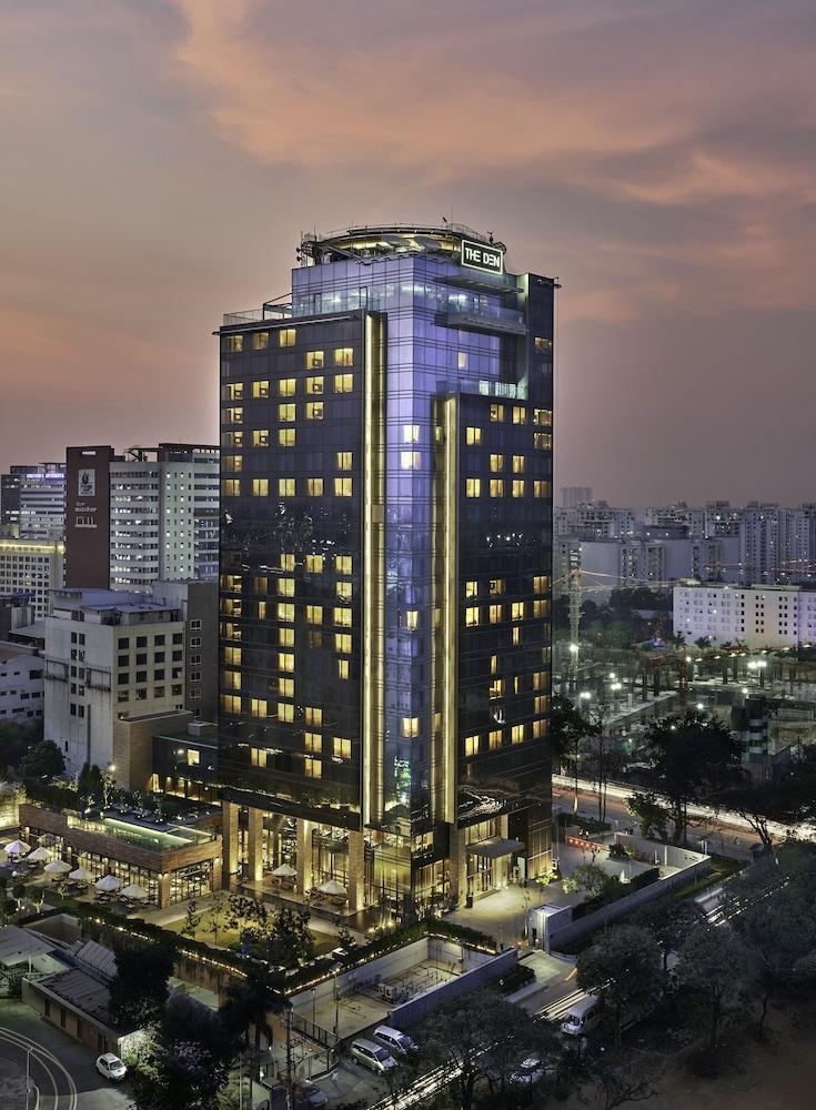 The Den, Hotel