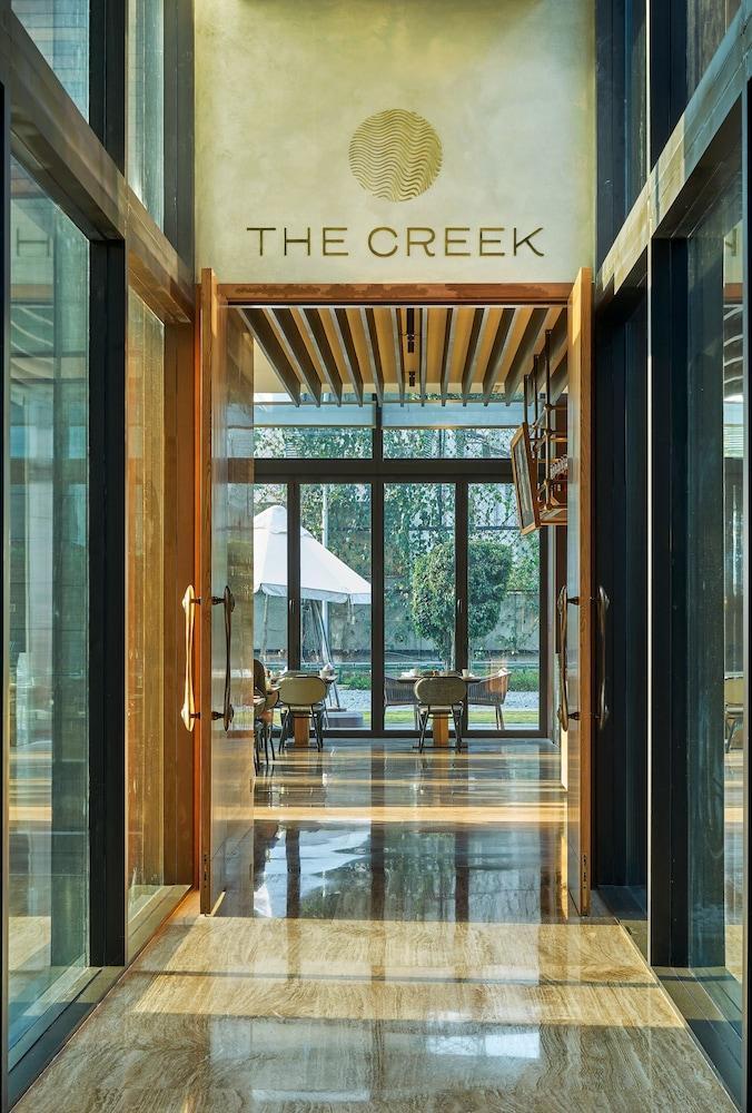 The Den, Hotel Bangalore