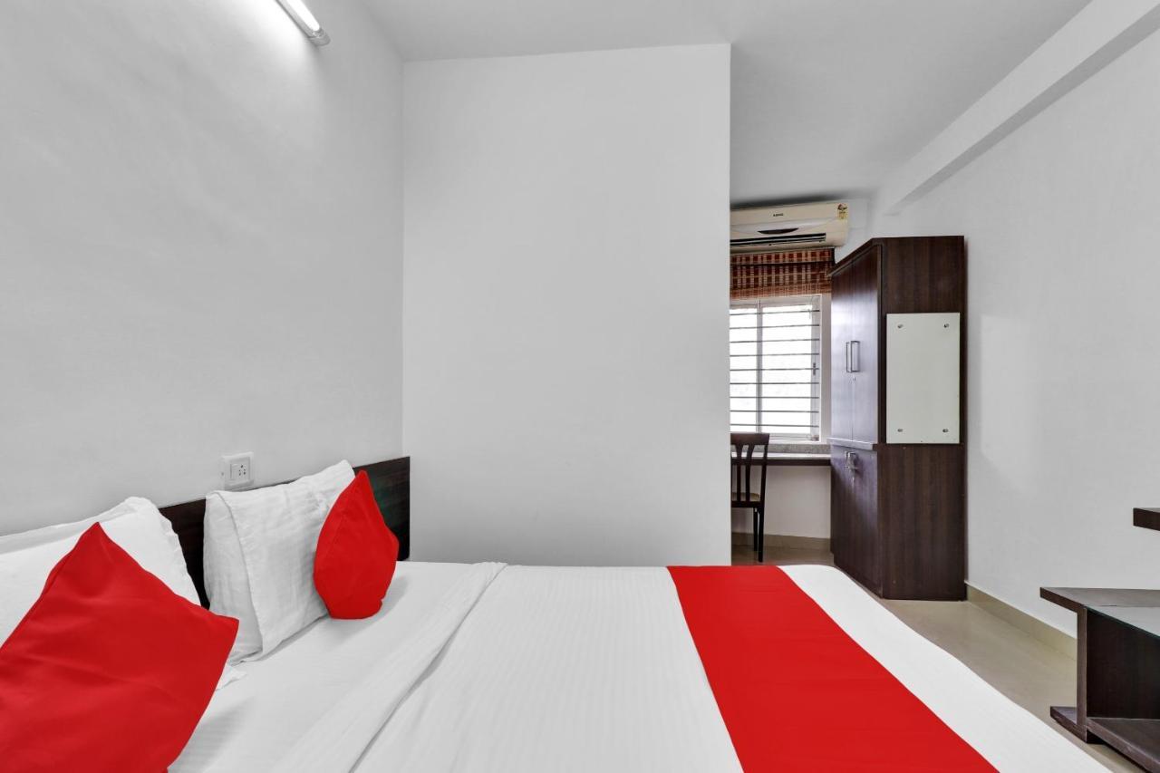 Oyo Flagship 83590 Cn Sai Comforts 3* Bangalore