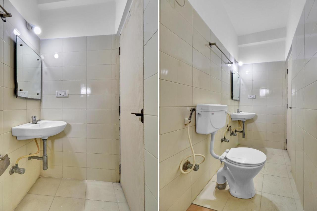 Oyo Flagship 83590 Cn Sai Comforts Hotel Bangalore
