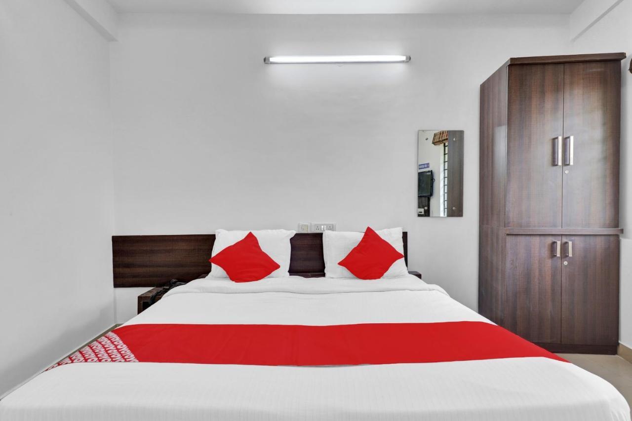 Hotel Oyo Flagship 83590 Cn Sai Comforts Bangalore