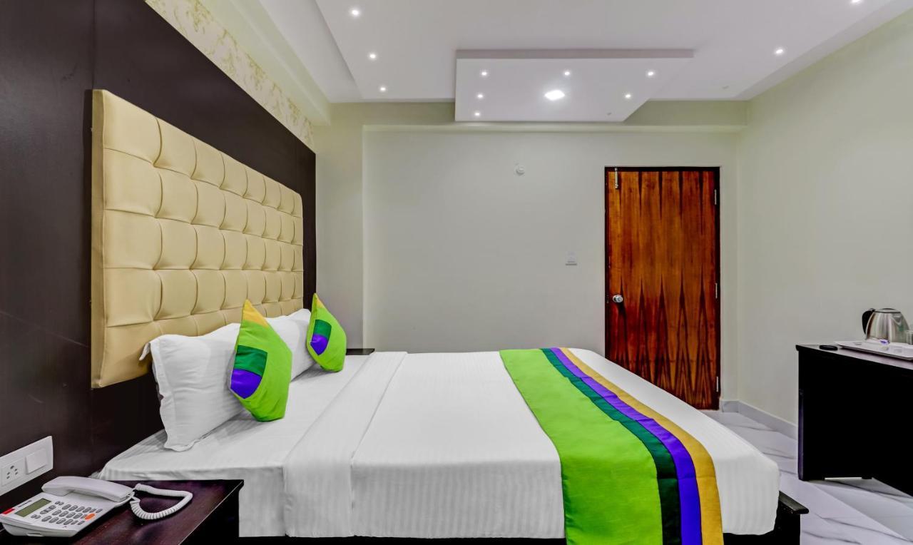 Treebo Trend Emora And Suites Domlur Bangalore