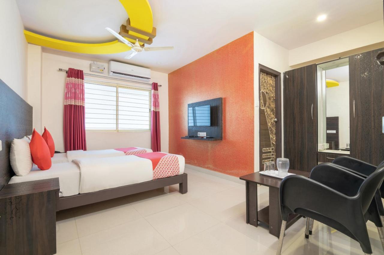 Oyo 13594 Mathrushree Residency 3*