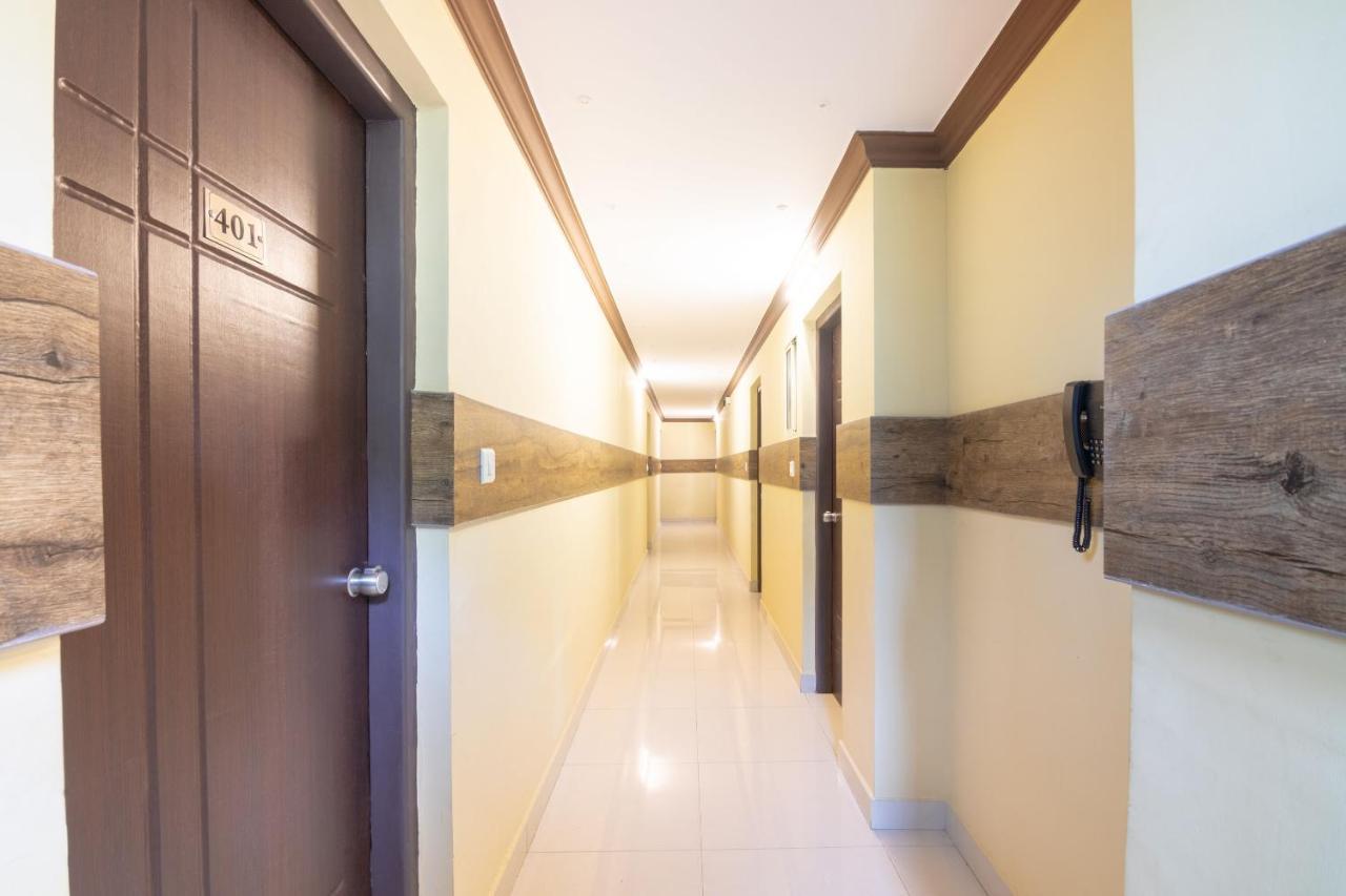 Hotel Oyo 13594 Mathrushree Residency Bangalore