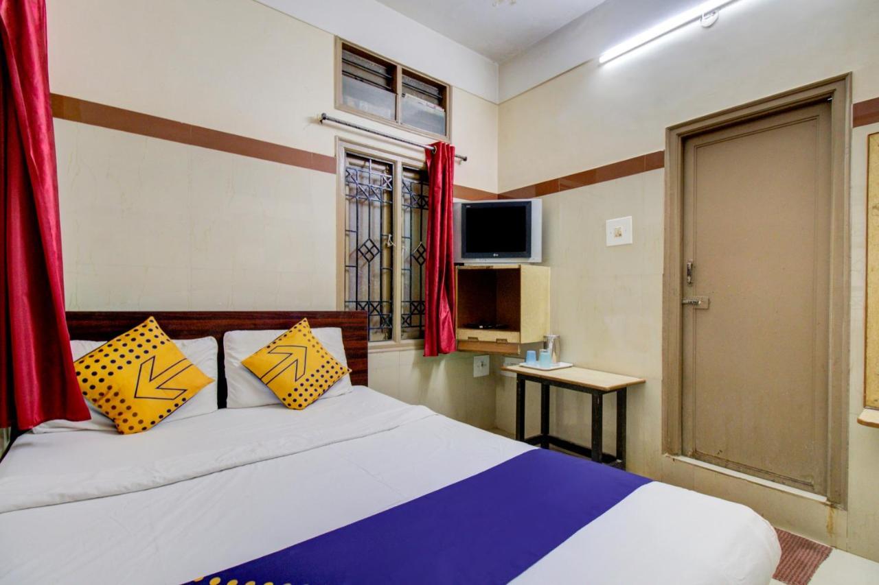 Hotel Spot On 75643 Golden 2*