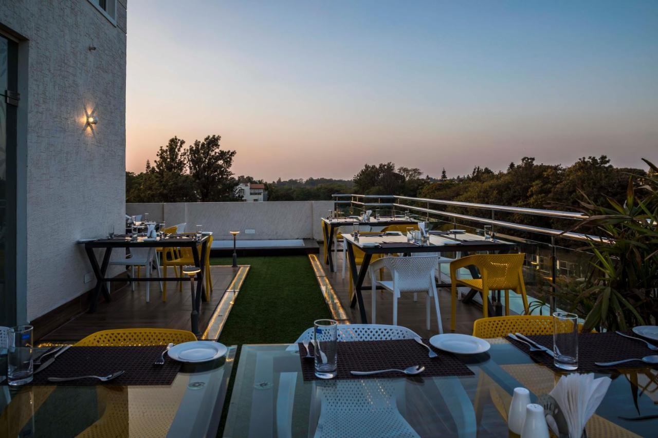 Hotel Urban Jade 4*