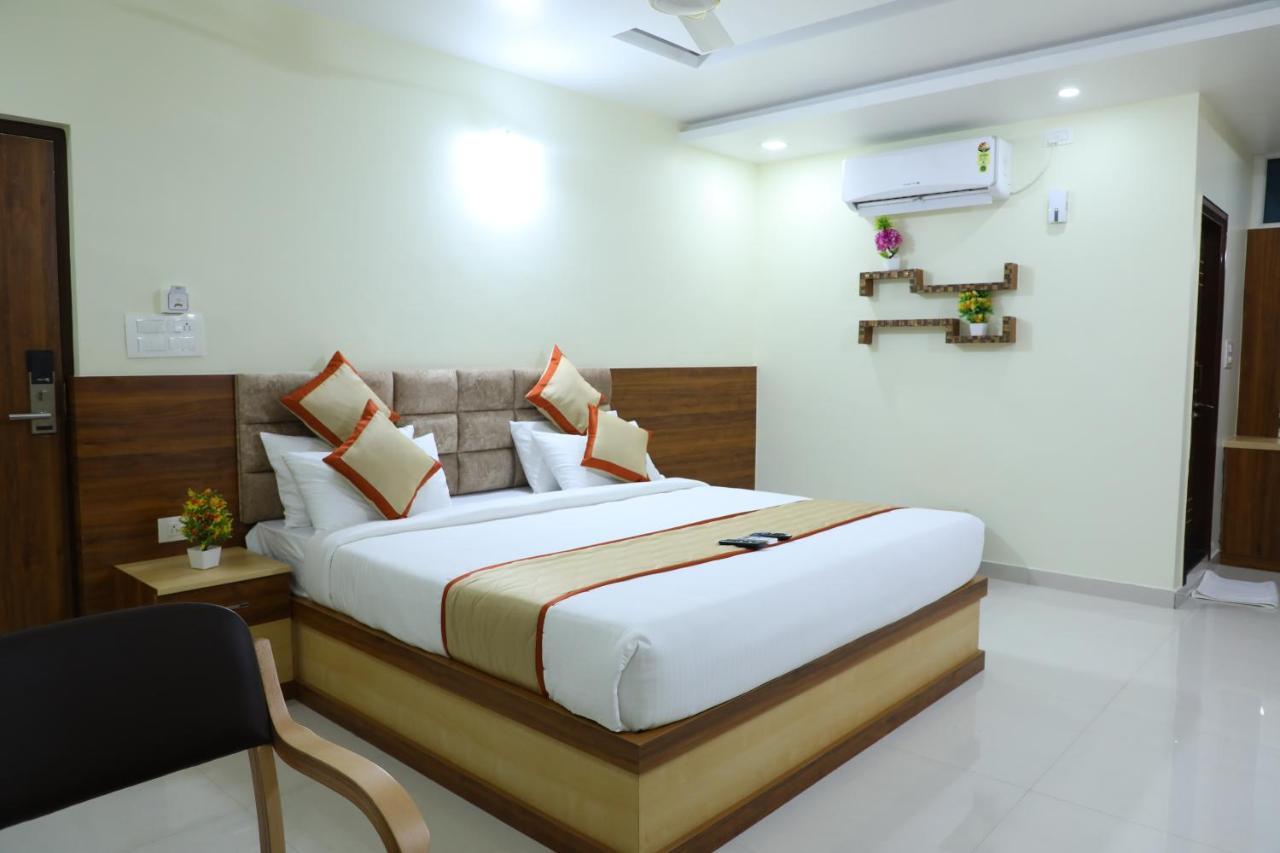 8th Mile Suites 3* Bangalore