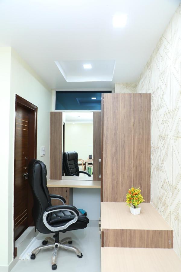 8th Mile Suites 3*