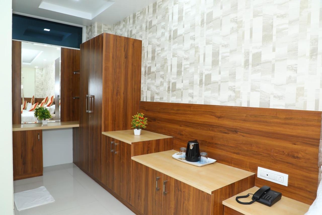 8th Mile Suites Hotel