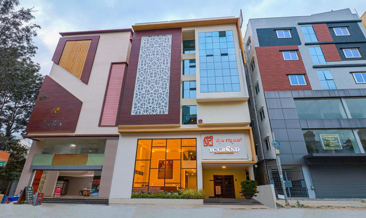 Hotel Treebo Yc Grand Boutique, Electronic