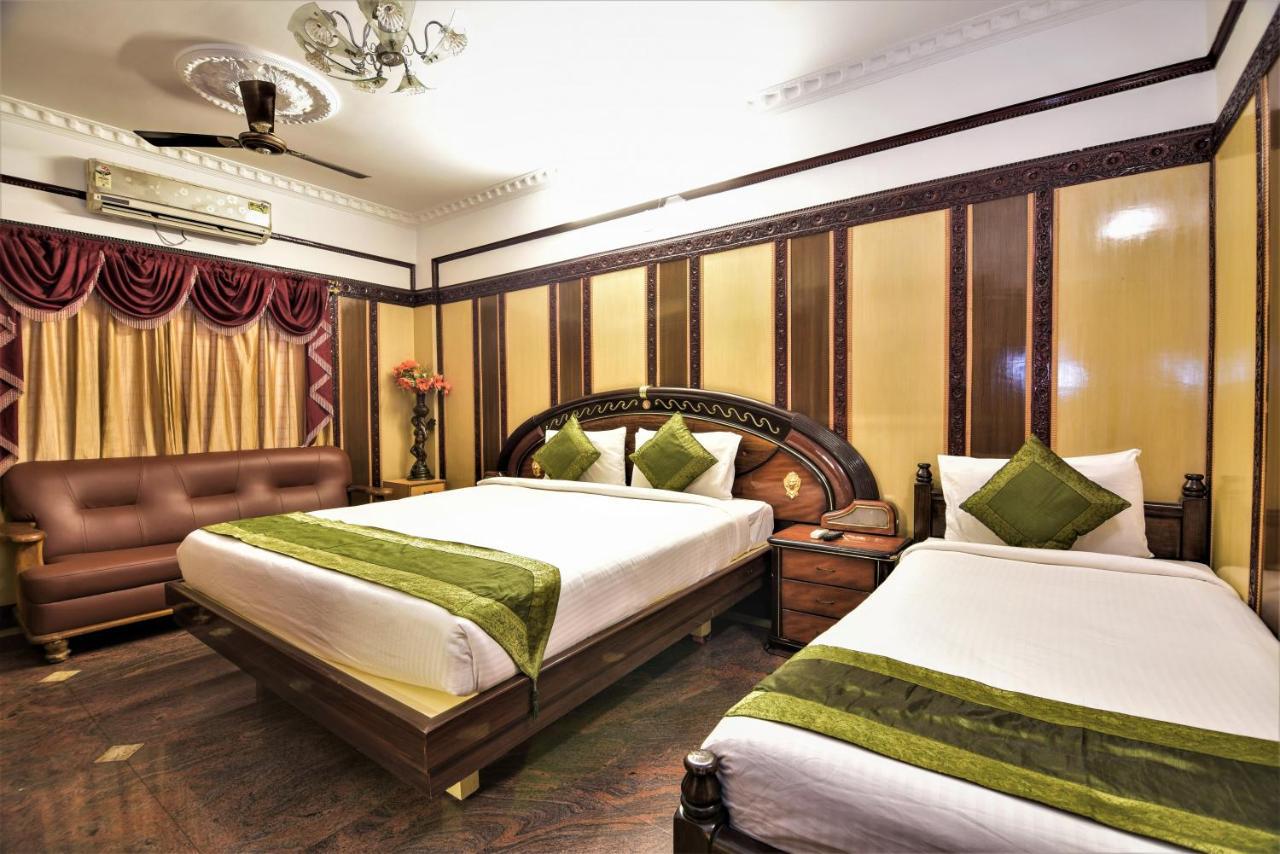 Hotel Navanidhi Comforts Bangalore