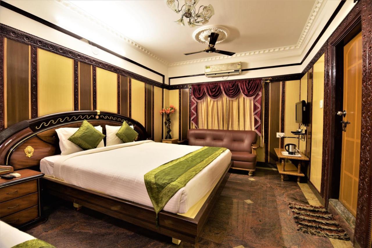 Hotel Navanidhi Comforts Bangalore
