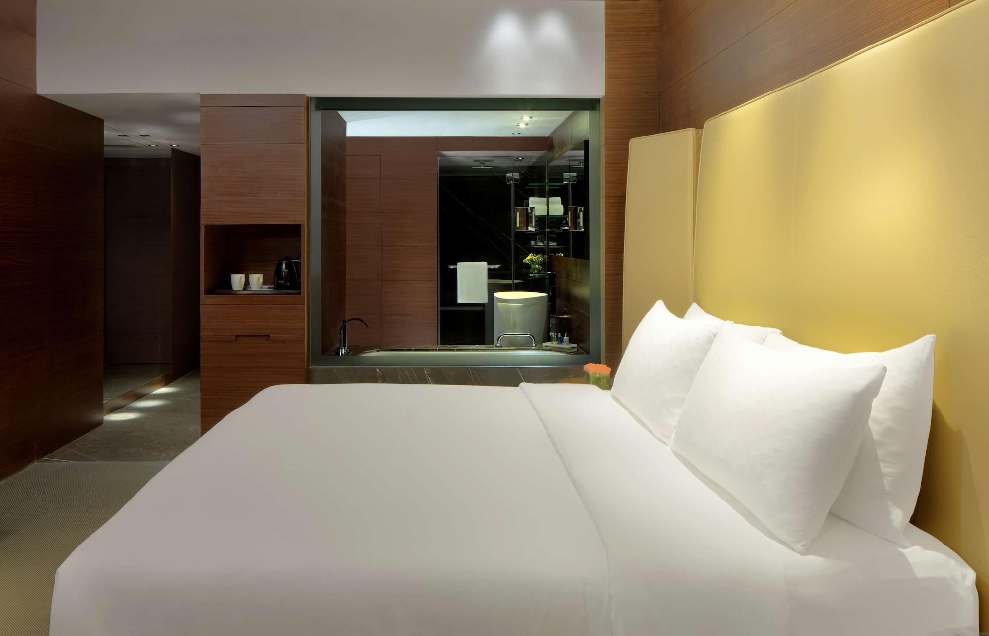 Radisson Blu Atria 5* Bangalore