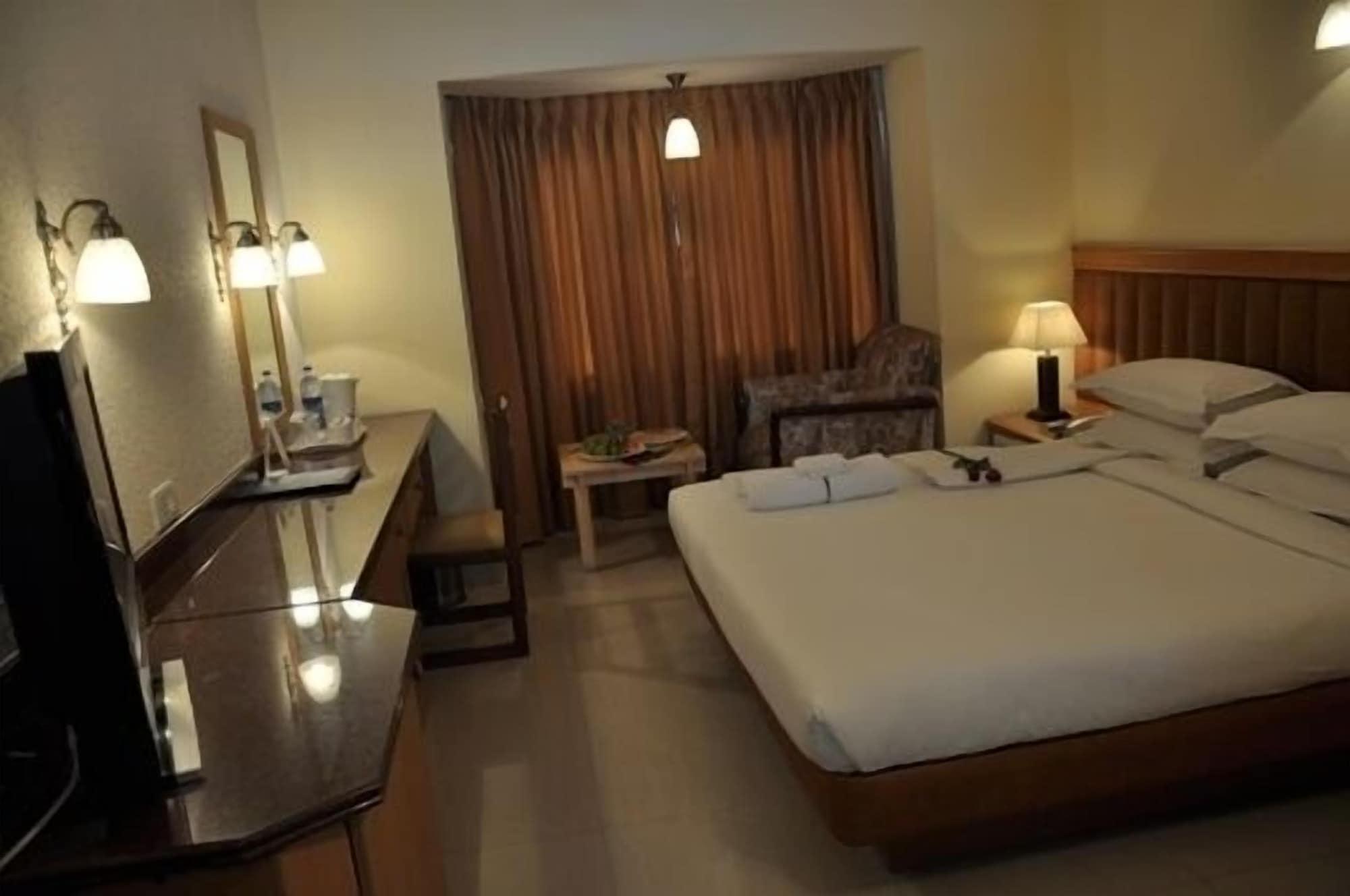 Hotel Highgates Bangalore