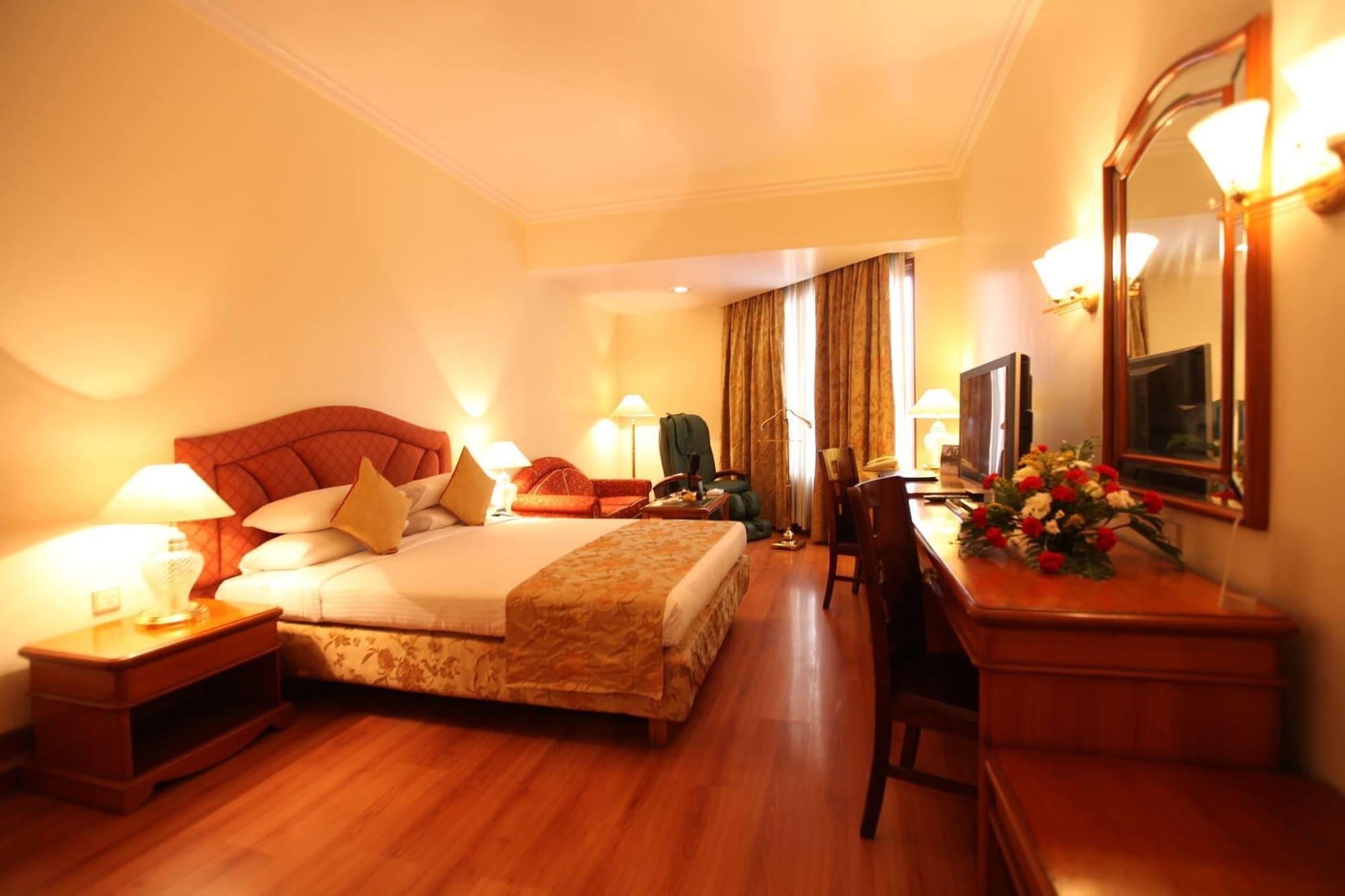Hotel The Capitol